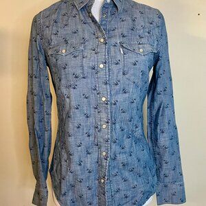 Levi Snap Button Denim w/ Blue Bird Design Long Sleeve Shirt Sz XS